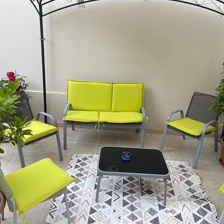 Cozy Minimal Apartment Pireus Eksteriør bilde