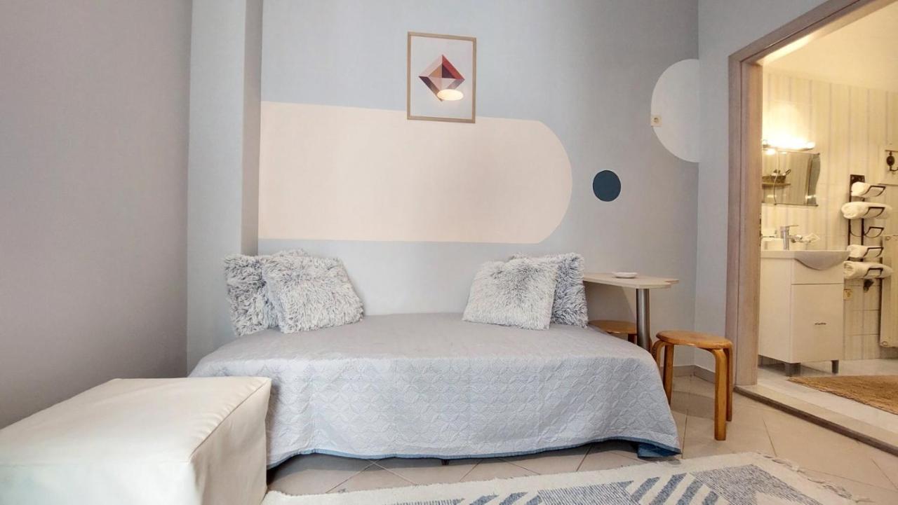 Cozy Minimal Apartment Pireus Eksteriør bilde