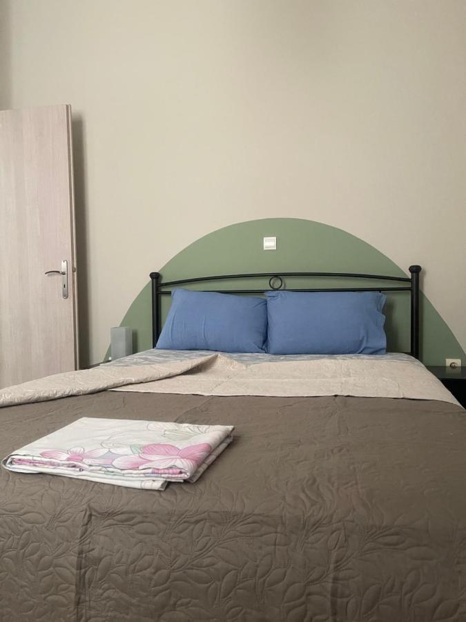 Cozy Minimal Apartment Pireus Eksteriør bilde